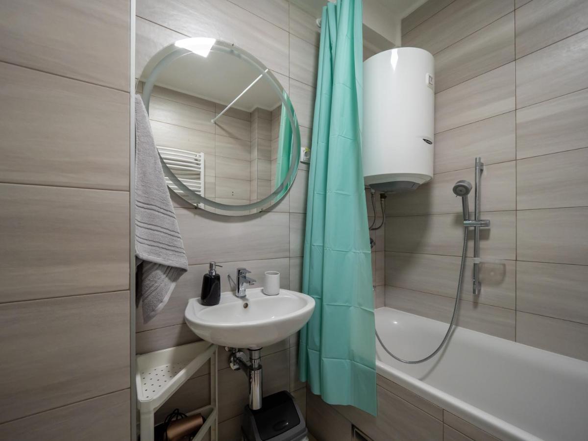 Green Apple Apartment Subotica Buitenkant foto